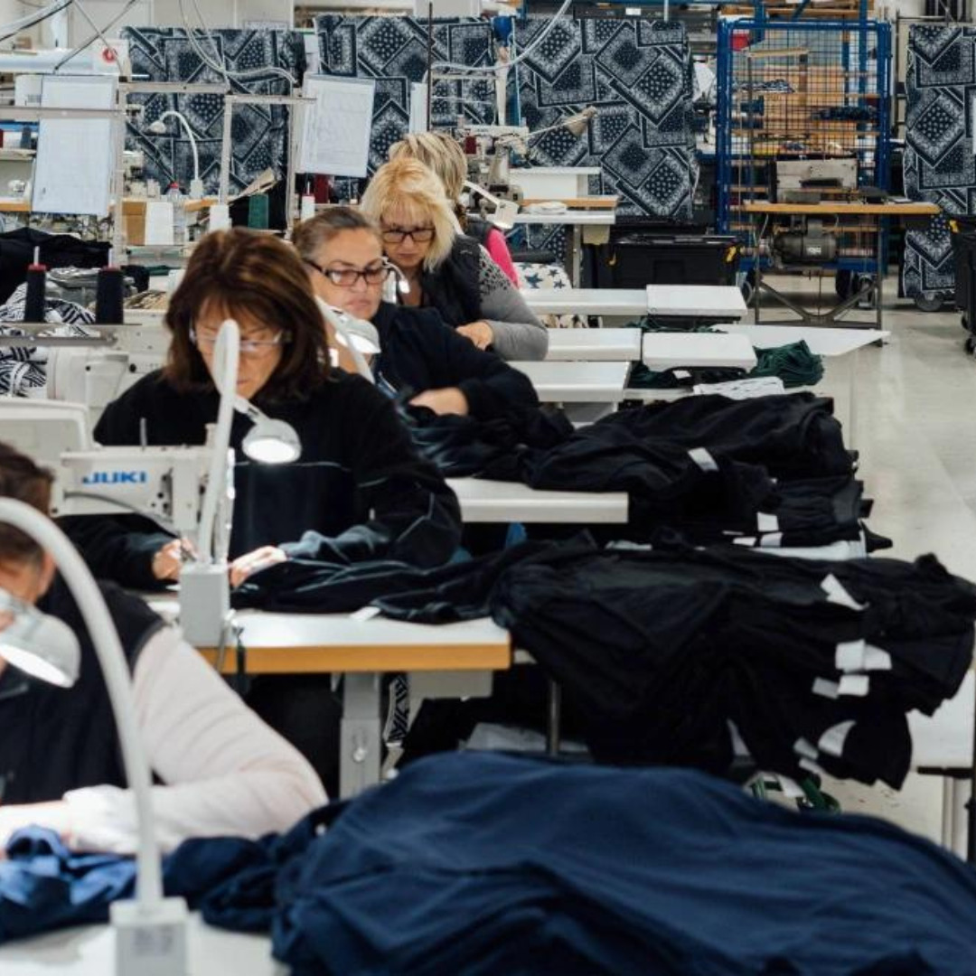 Le sweat français mixte 100% coton bio | Noir 2