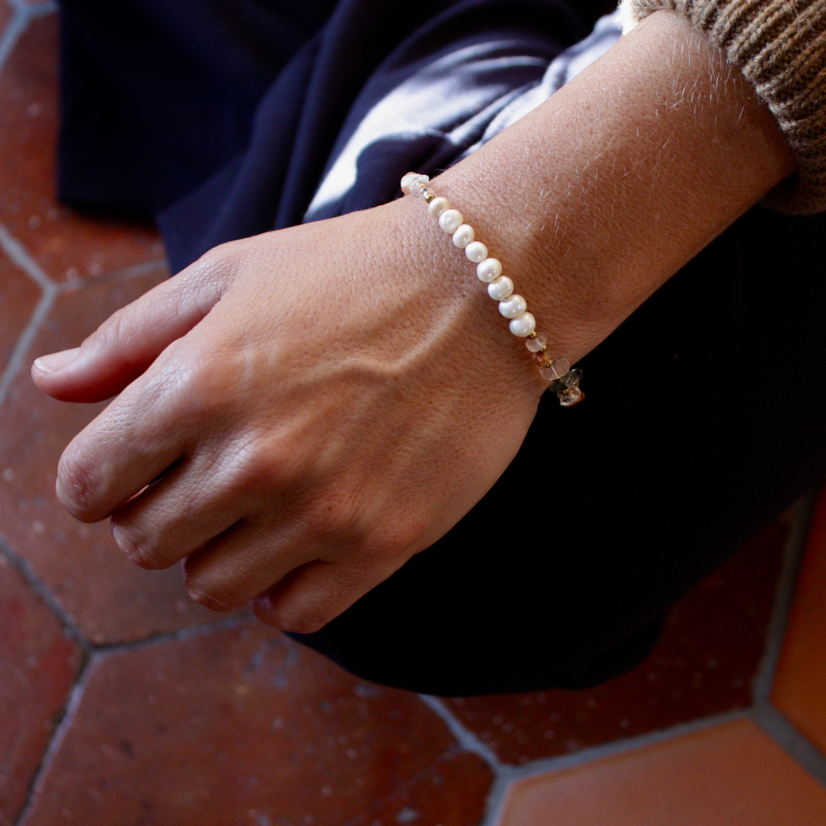 Bracelet duo perles de culture et pierres naturelles 4