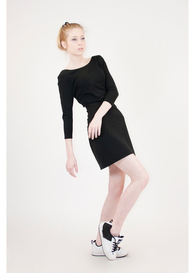 Petite robe noire dos nu en coton bio fabriquée en France - Lula - Eros & Agape