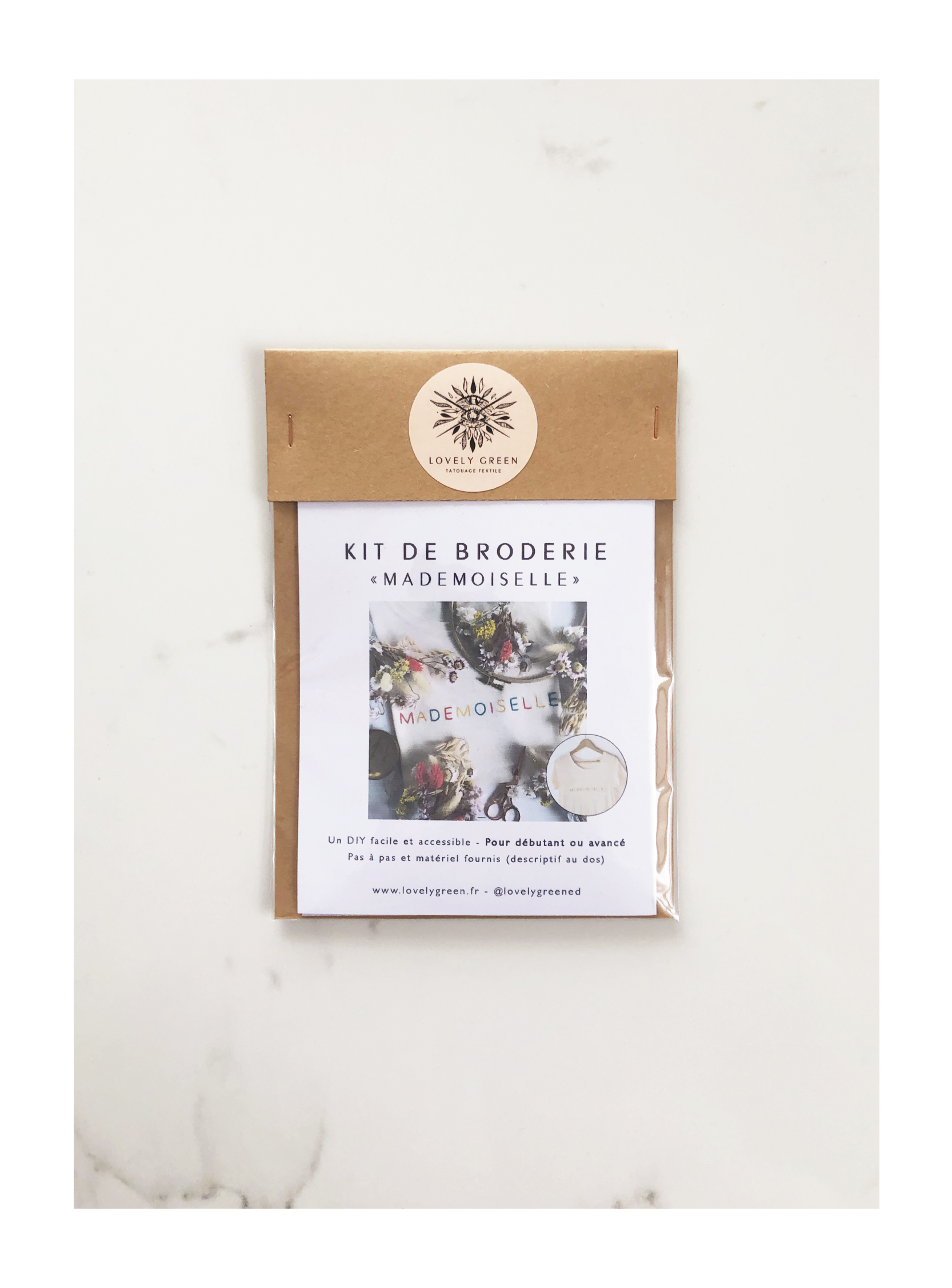 MINI KIT DE BRODERIE - MADEMOISELLE 2