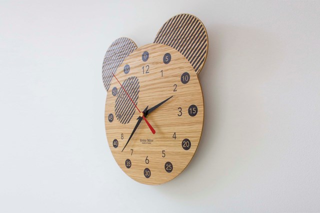 Horloge pédagogique enfant en chêne - PANDA 3