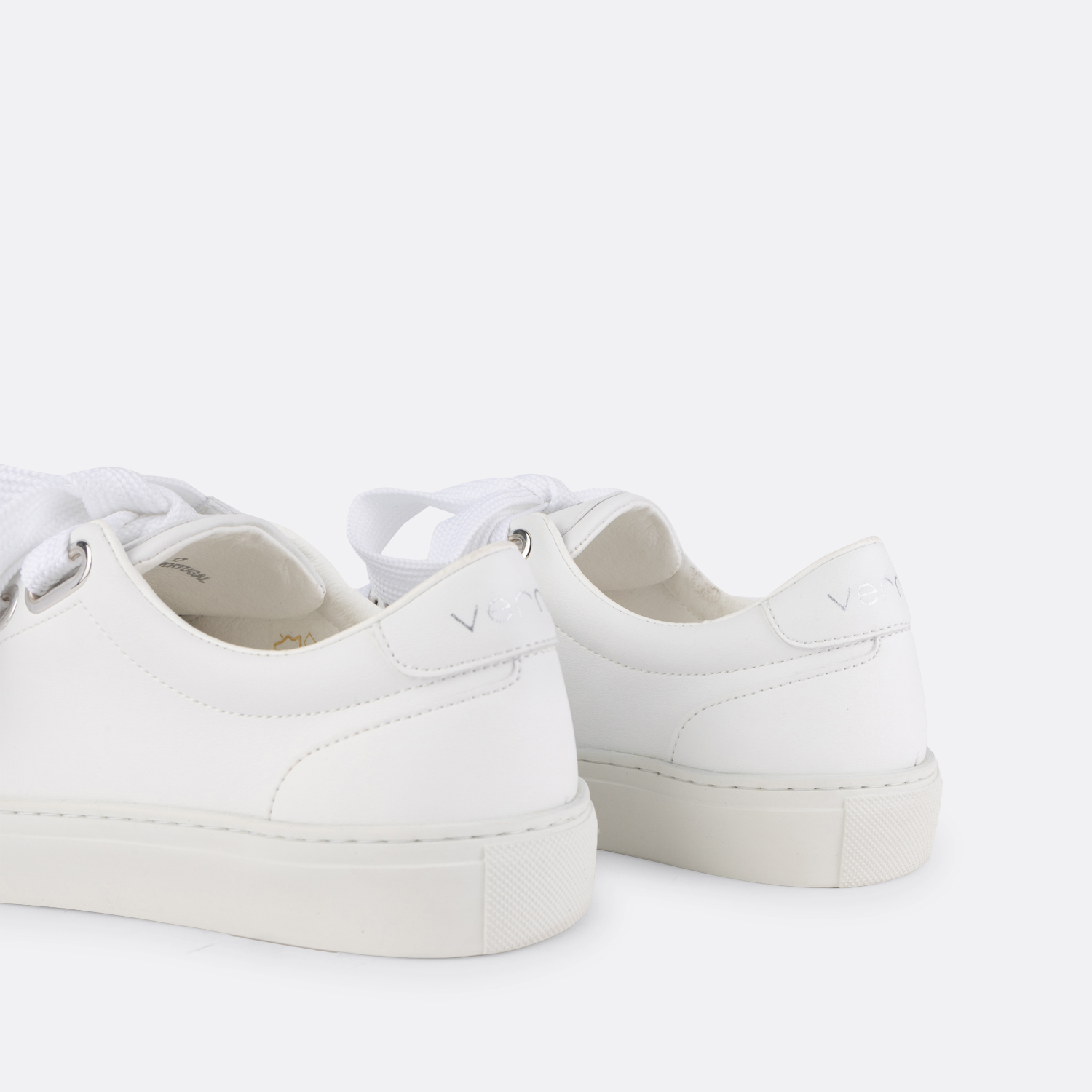 Victory White Apple 4