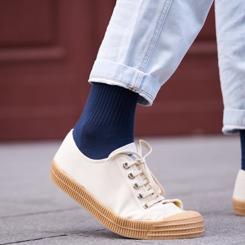 Chaussettes en coton bio unies hautes - bleu acier