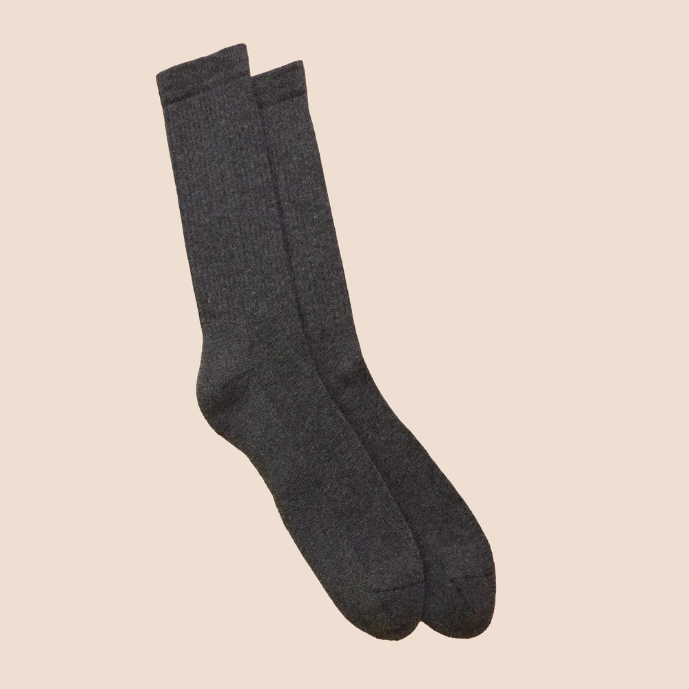 Chaussettes de tennis unies hautes en coton biologique pour hommes gris anthracite chiné