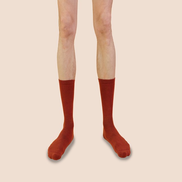 Chaussettes de tennis unies hautes en coton biologique pour hommes rouille