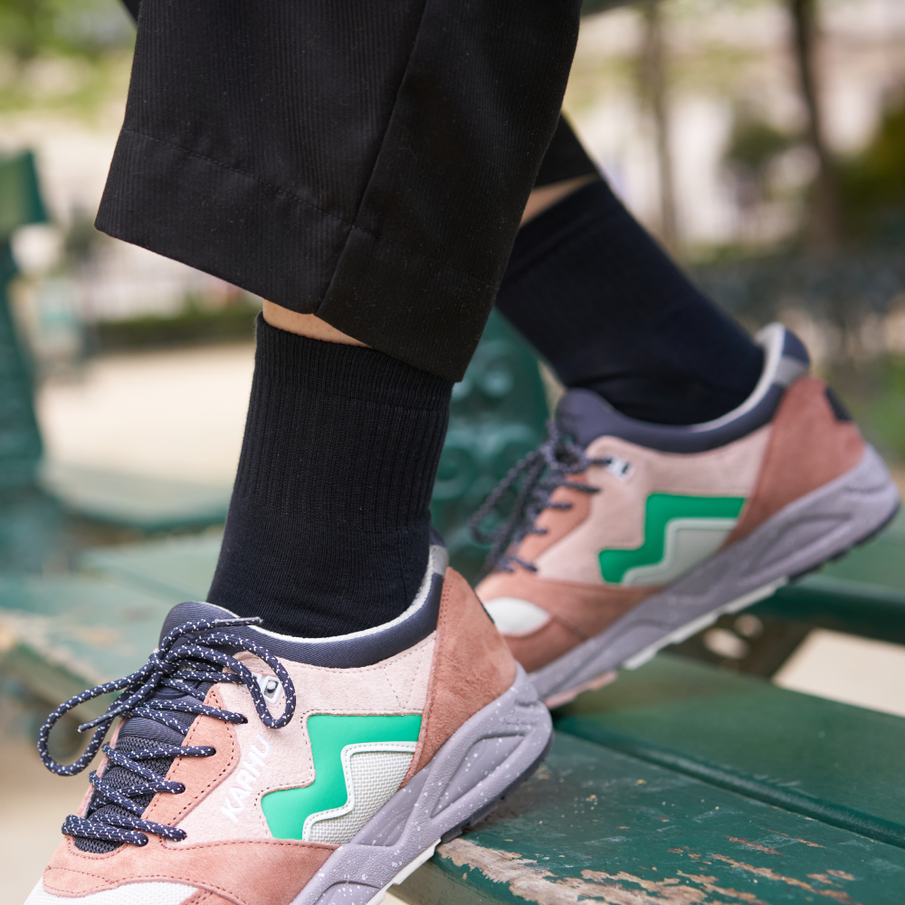 Chaussettes de tennis unies basses en coton biologique pour hommes bleu marine