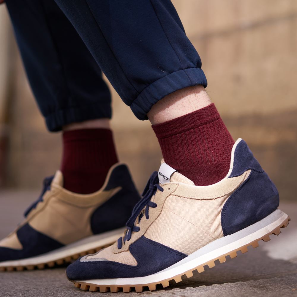 Chaussettes de tennis unies basses en coton biologique pour hommes bordeaux foncé