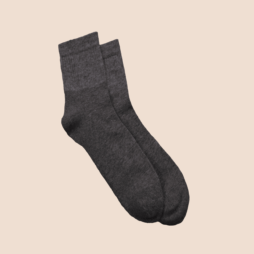 Chaussettes de tennis unies basses en coton biologique pour hommes gris anthracite chiné