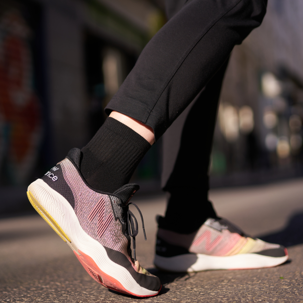 Chaussettes de tennis unies basses en coton biologique pour hommes noir