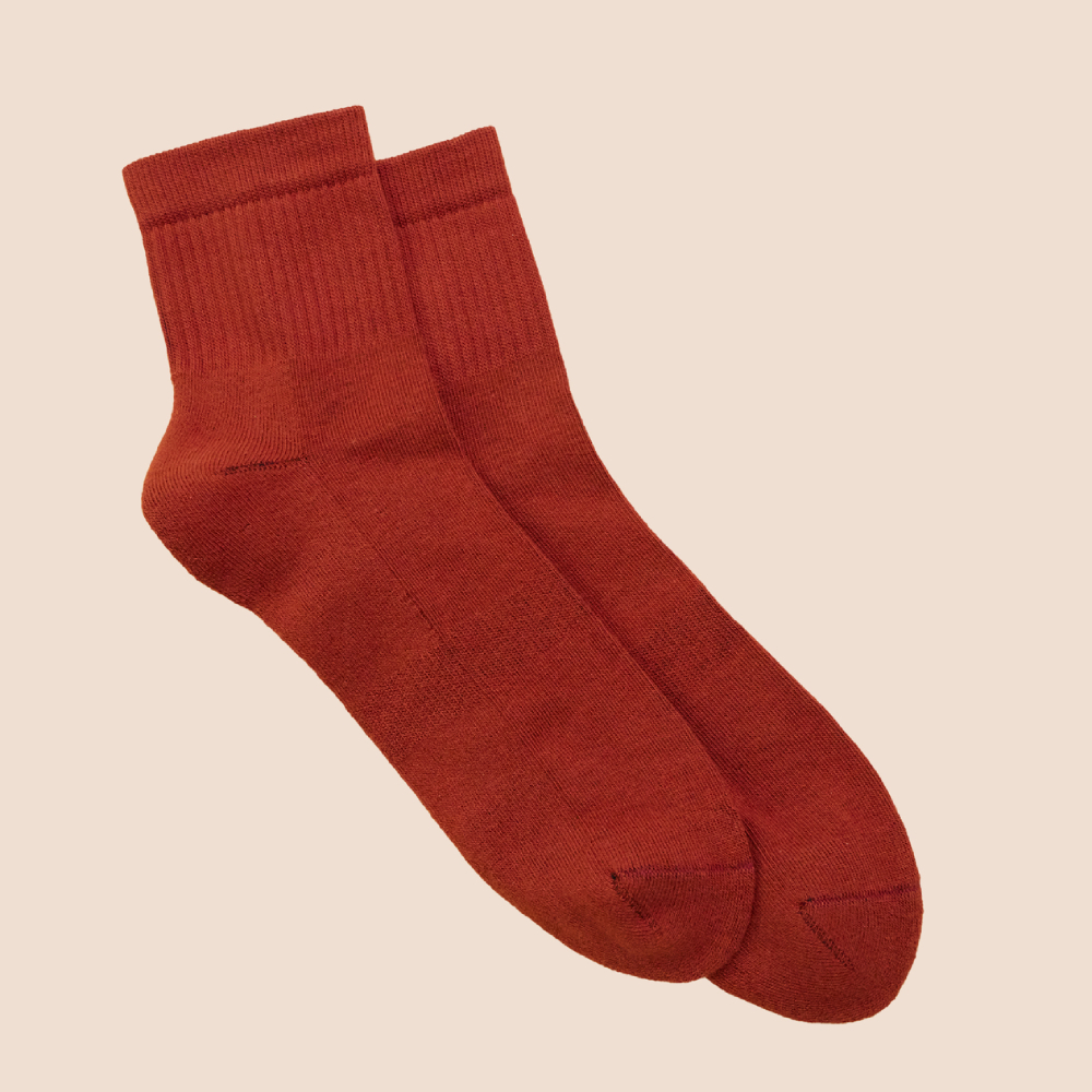 Chaussettes de tennis unies basses en coton biologique pour hommes rouille