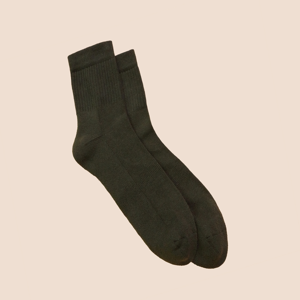 Chaussettes de tennis unies basses en coton biologique pour hommes vert kaki