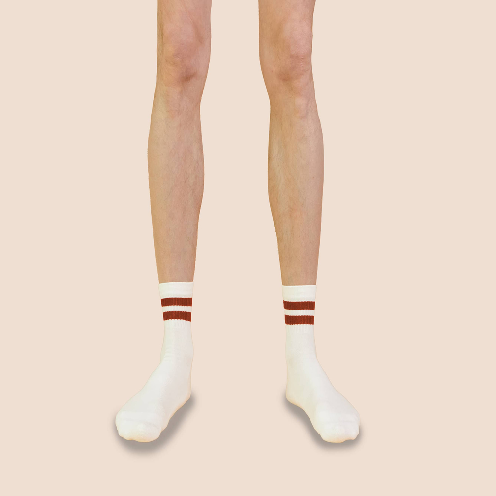 Chaussettes de tennis basses à rayures en coton biologique pour hommes écru - rouille