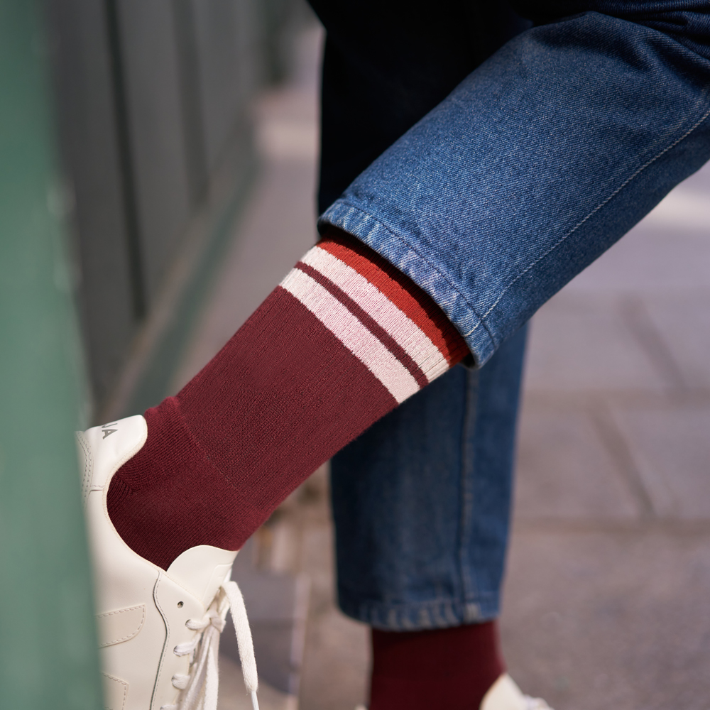 Chaussettes de tennis rétro hautes en coton biologique pour hommes bordeaux - rouille