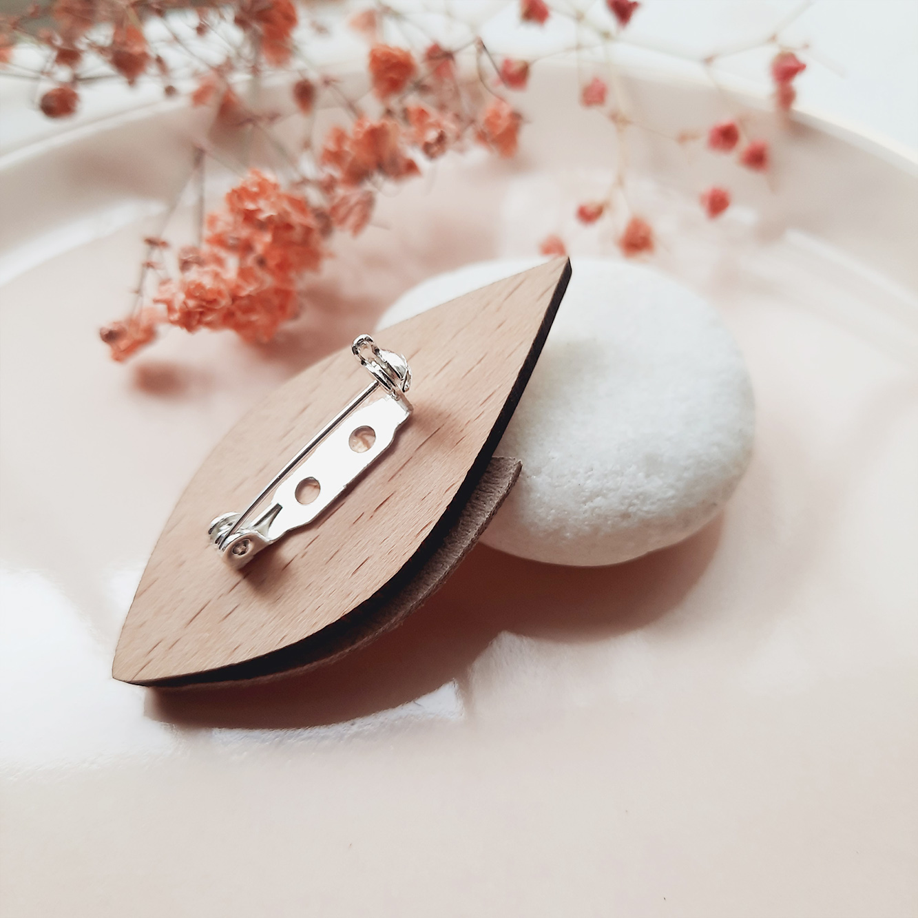 Broche en bois TULIPE Melon 3