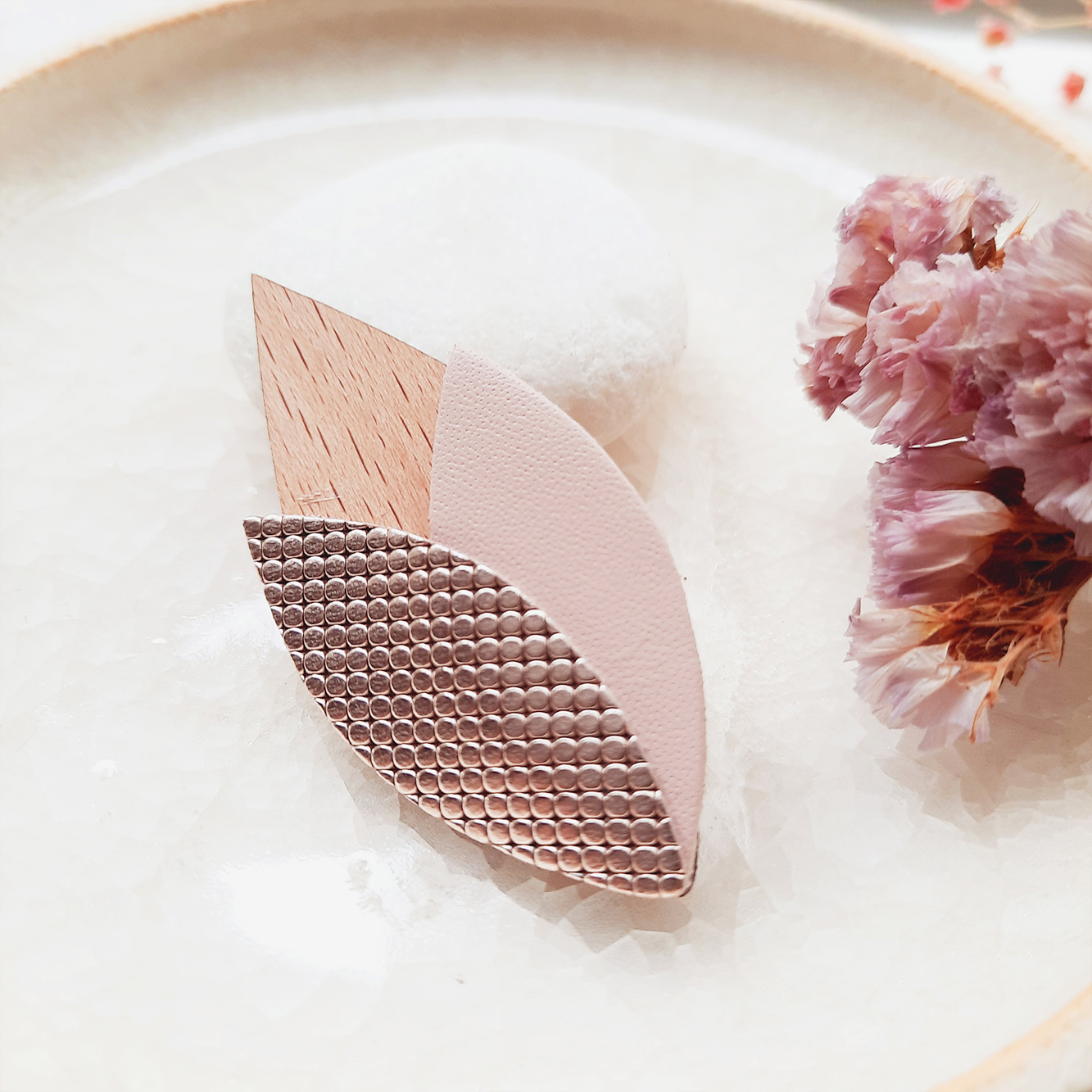 Broche en bois TULIPE Rose 5