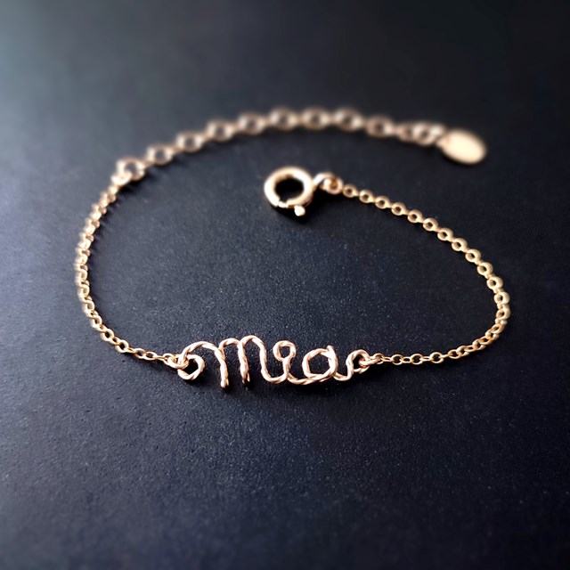 bracelet prénom en fil torsadé de fabrication responsable en France