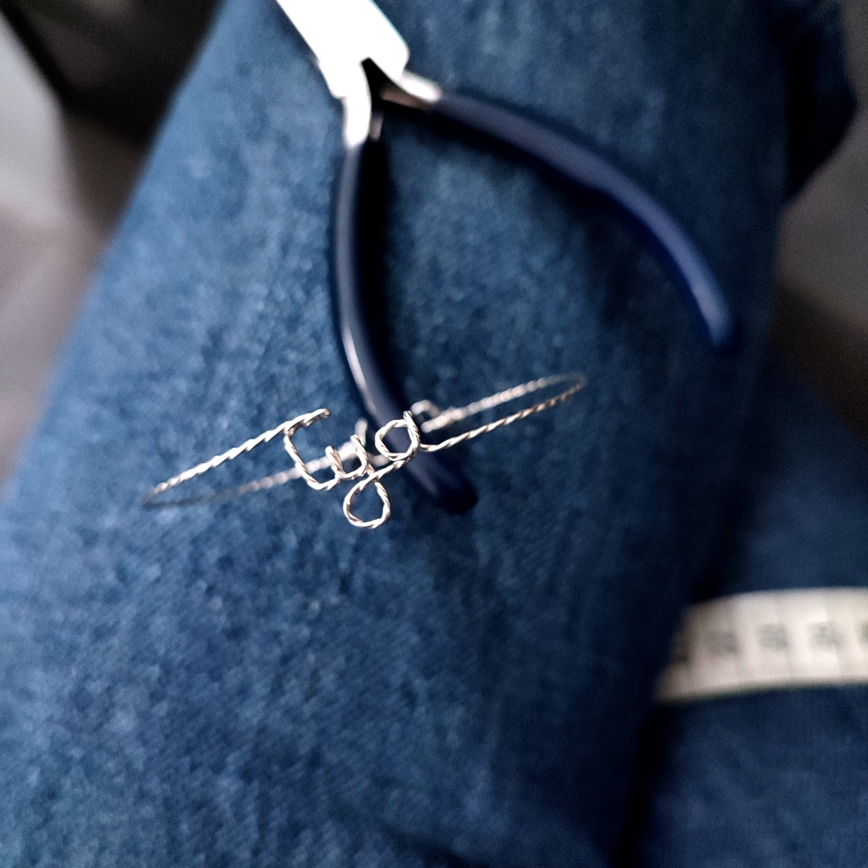 bracelet en fil torsadé argent 925 avec prénom personnalisé