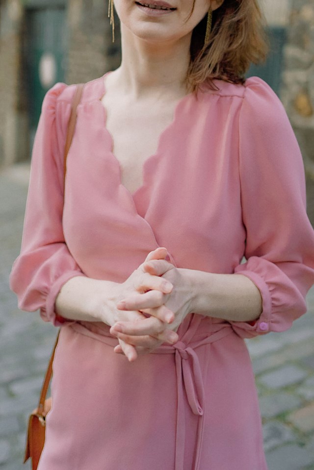 robe portefeuille vieux rose poudré col V robe midi viscose upcyclée made in France
