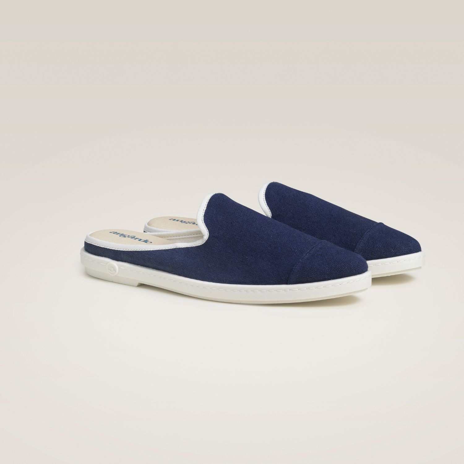 La mule en lin recyclé, marine 2