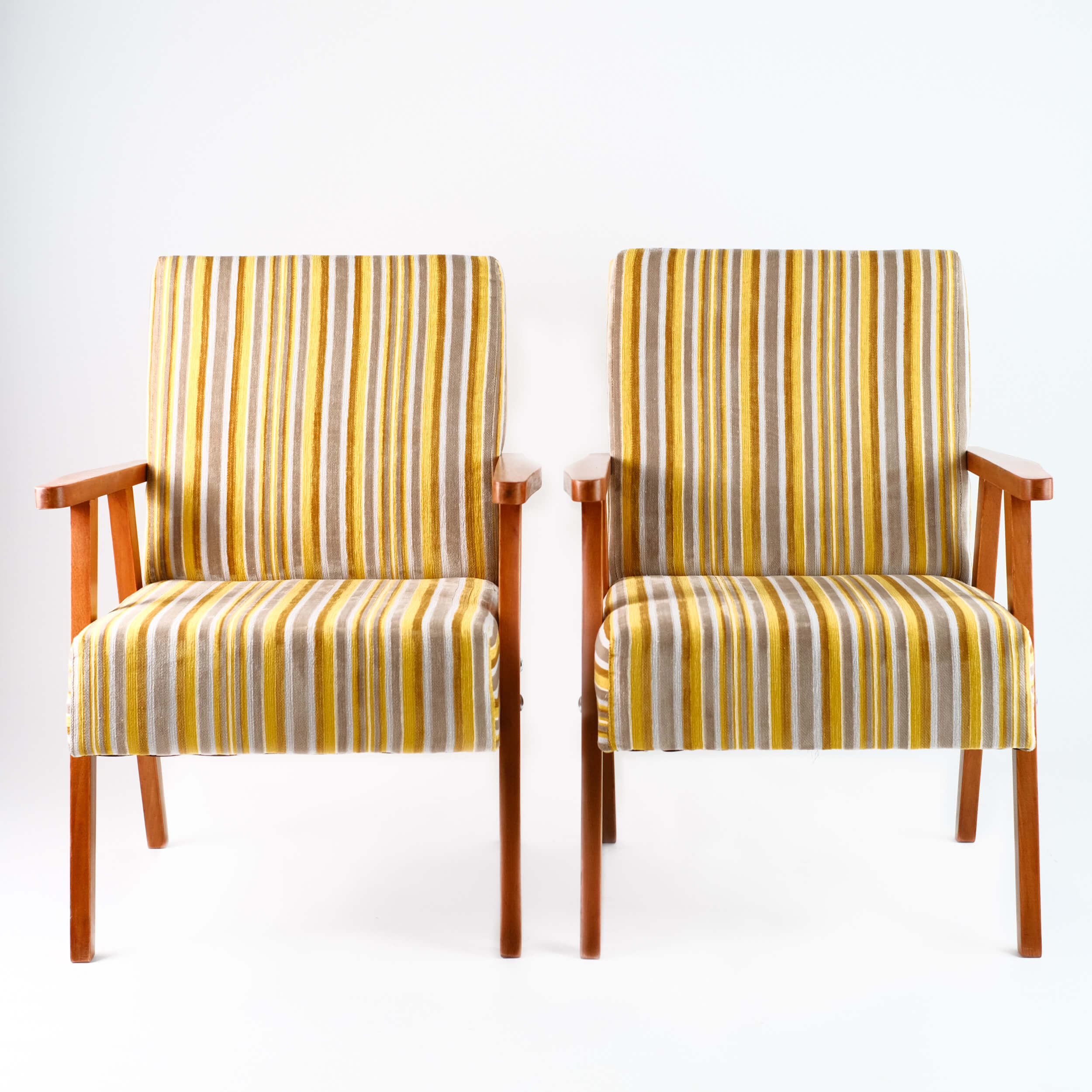 Fauteuil vintage restauré et retapissé - Rayures 6