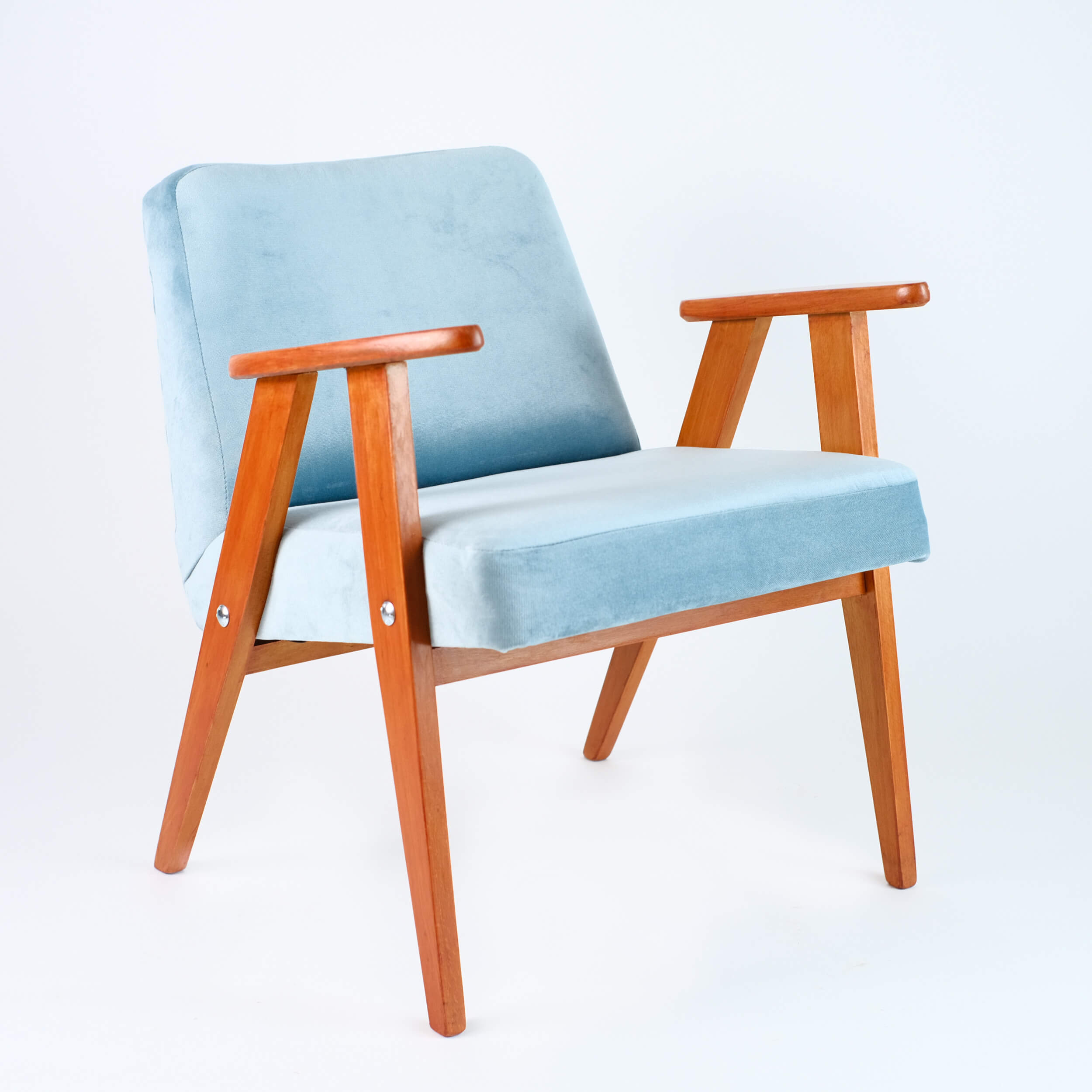 Fauteuil vintage restauré et retapissé - 366 Blue Sky 2