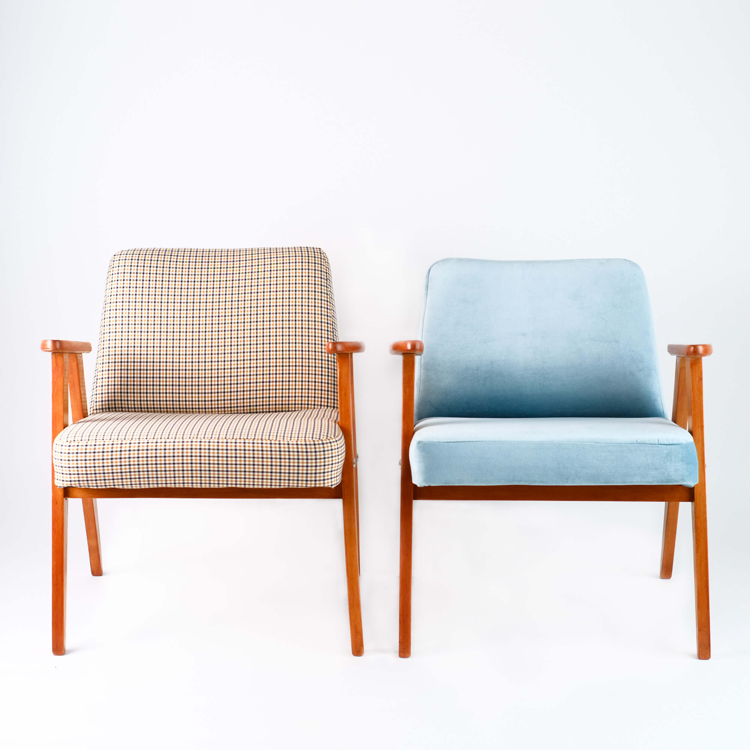 Fauteuil vintage restauré et retapissé - 366 Blue Sky 6