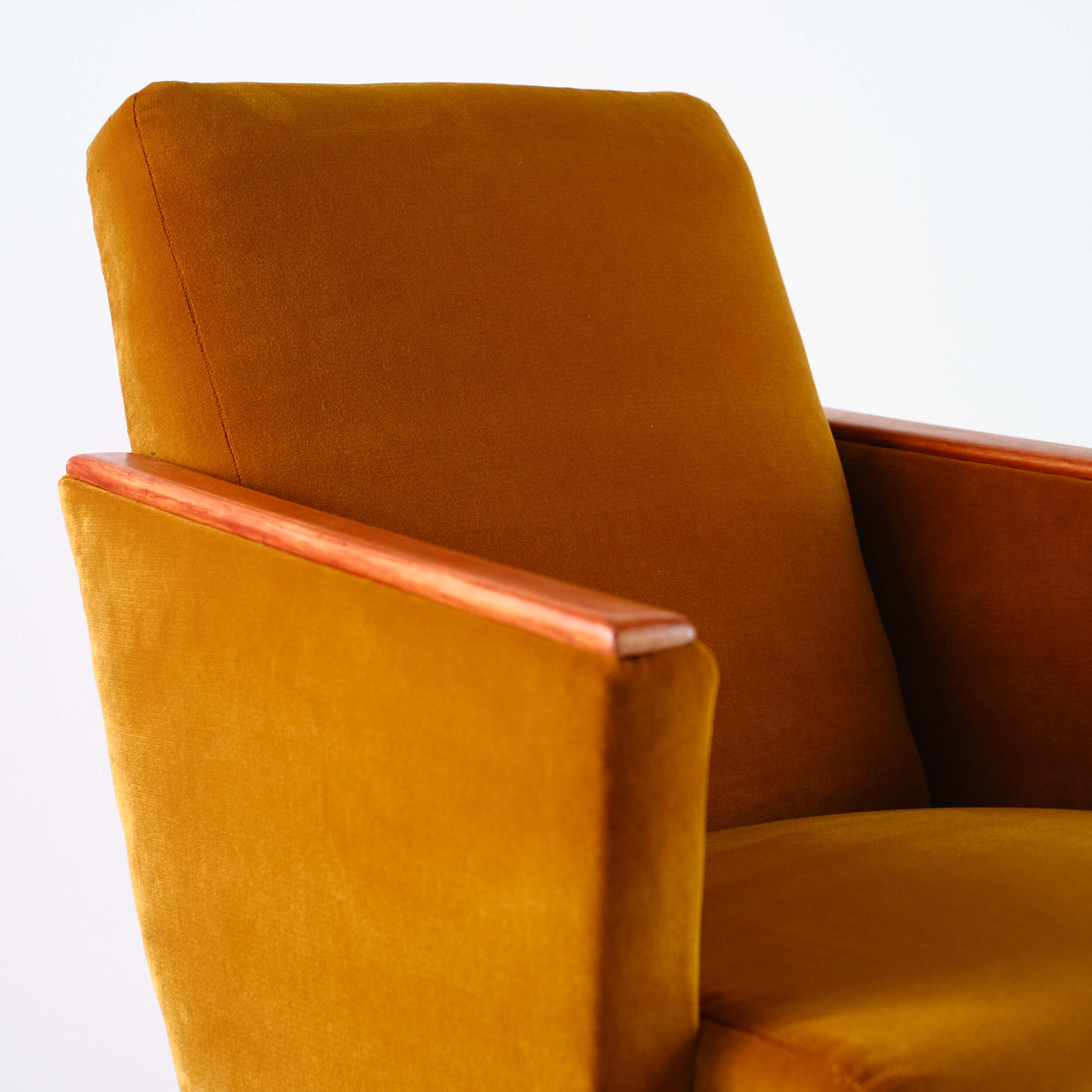 Fauteuil vintage restauré et retapissé - Brown Velvet 3