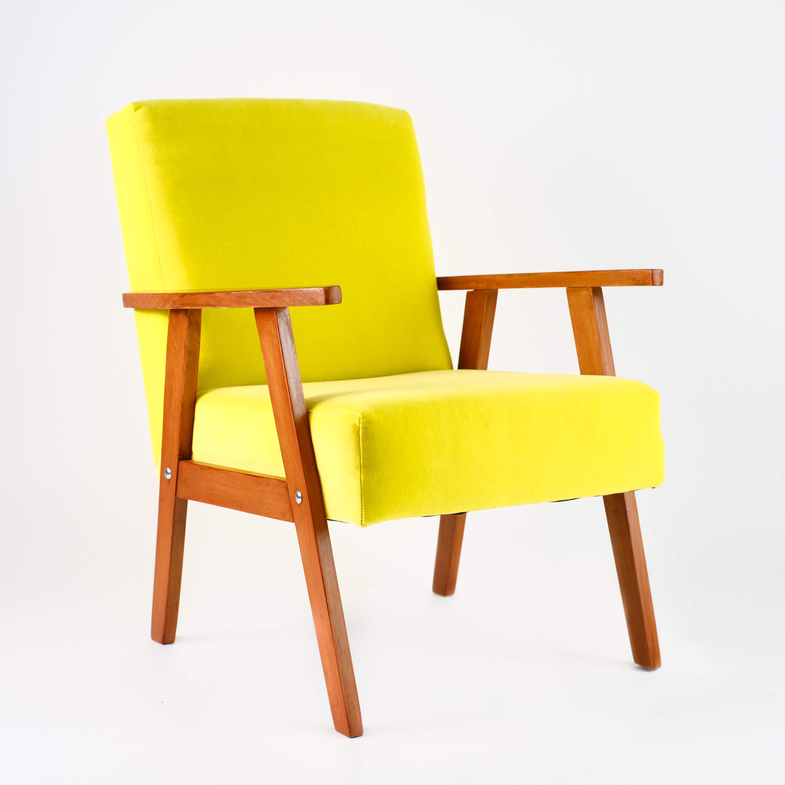 Fauteuil vintage restauré et retapissé - Jaune vif 2