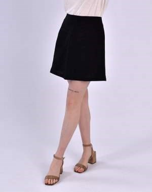 JUPE TRAPÈZE ZULIA - 100% Laine upcyclée noir détail du bas Aatise