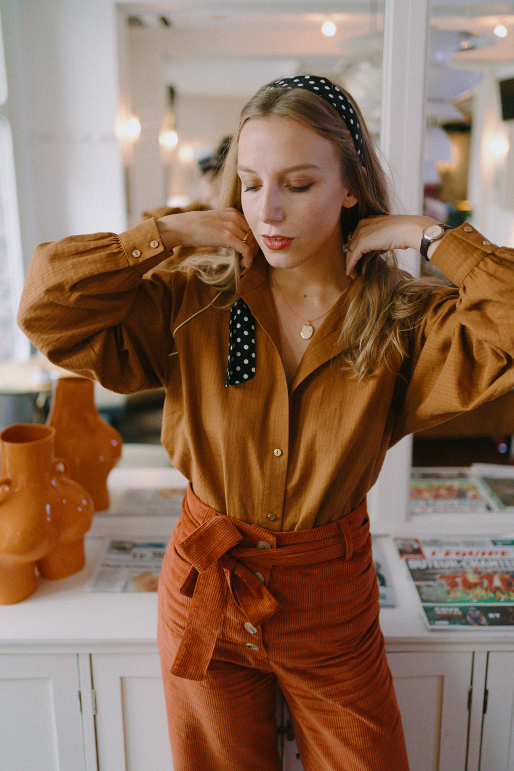 Blouse ample à col claudine - ocre 7