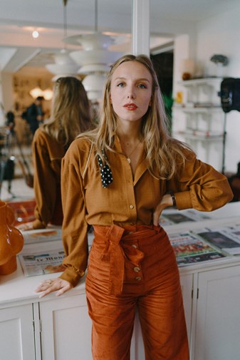 Blouse ample à col claudine - ocre