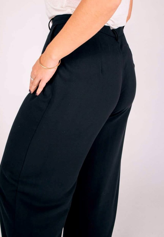 Pantalon Zhéa Femme 100% LIN NOIR taille mi-haute de dos
