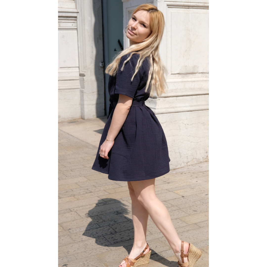 La robe toutes saisons en triple gaze de coton bio | Bleu nuit | Fabriquée en France 3