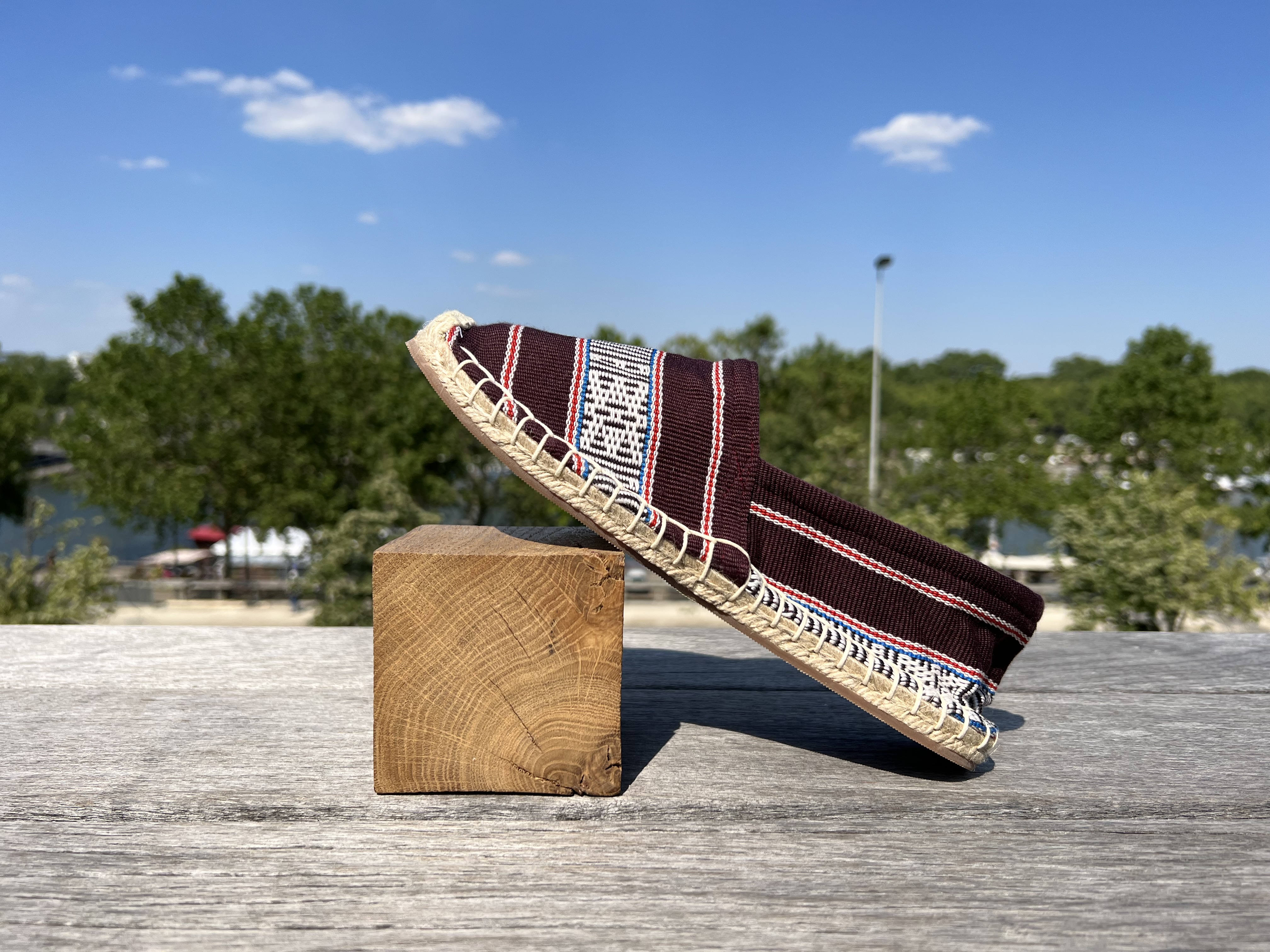 Les espadrilles Krama Heritage Ratanakiri Bordeaux 3