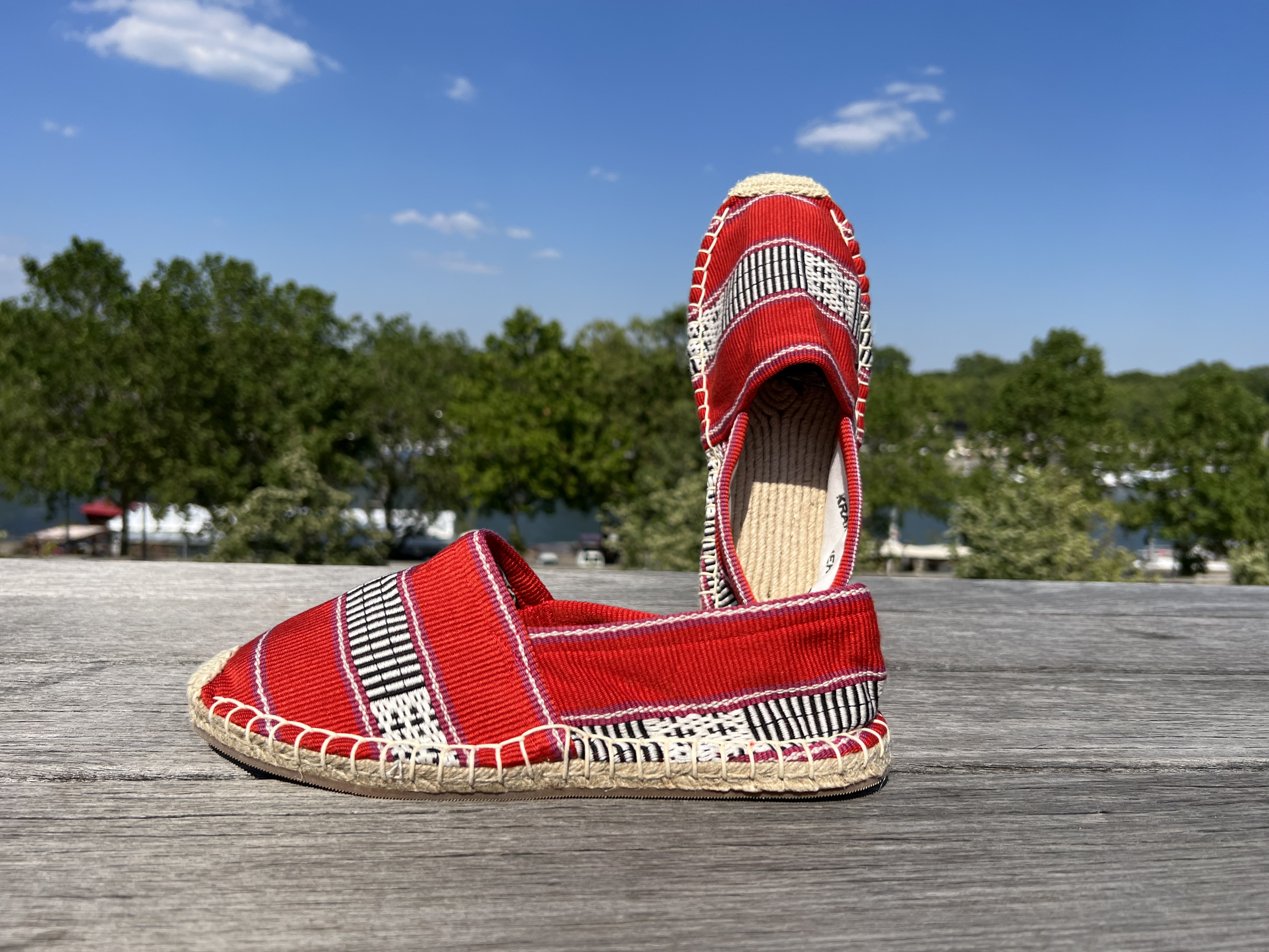 Les espadrilles Krama Heritage Ratanakiri Coquelicot 2