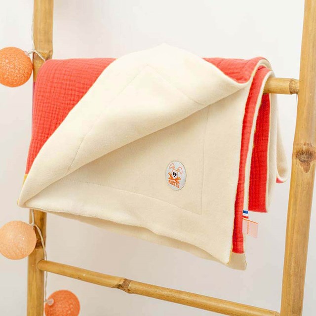 Couverture en Coton Bio Rex Blanc et Fraise 5