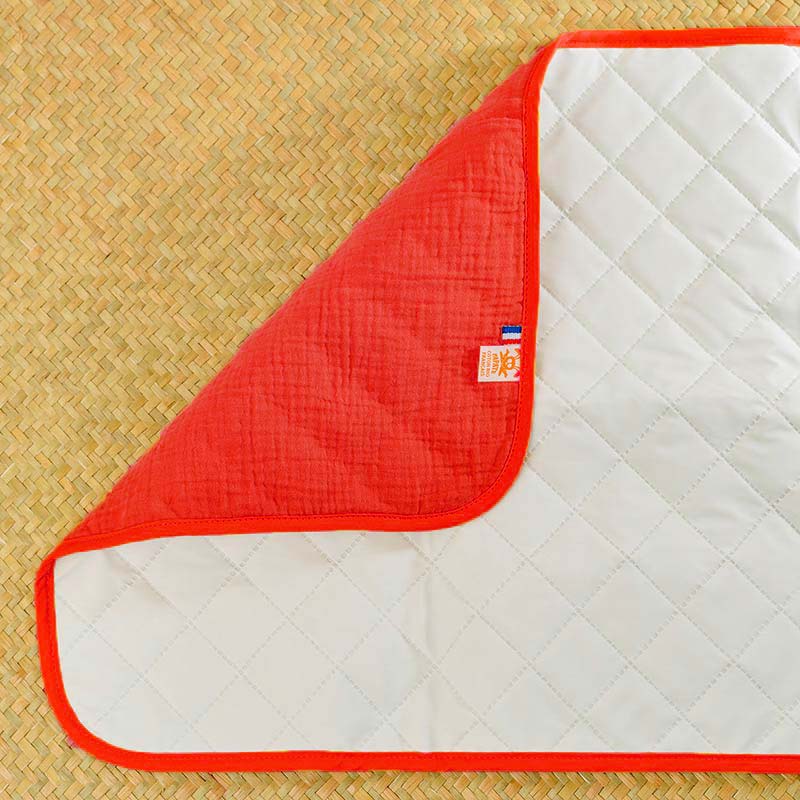 Tapis à Langer Nomade Lubiana en Coton Bio Fraise 7