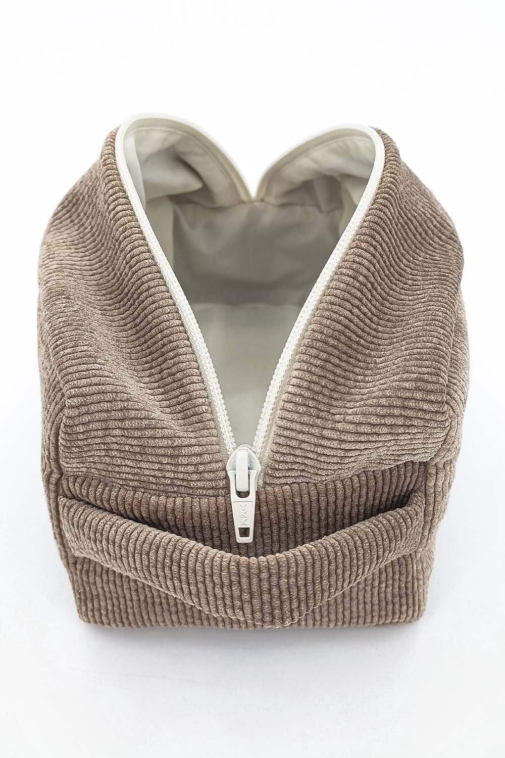 Trousse de toilette velours côtelé taupe 4