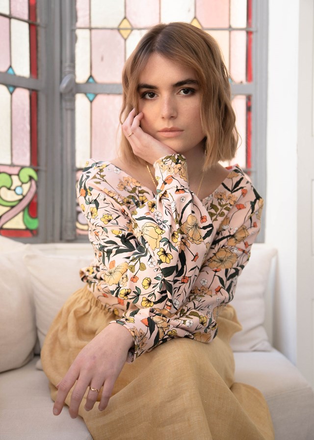 Pull dos nu vegan réversible fabriqué en France en  maille rose à motif fleuri - Eros & Agape