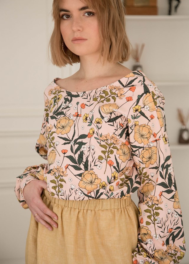 Pull dos nu vegan réversible fabriqué en France en maille rose à motif fleuri - Eros & Agape