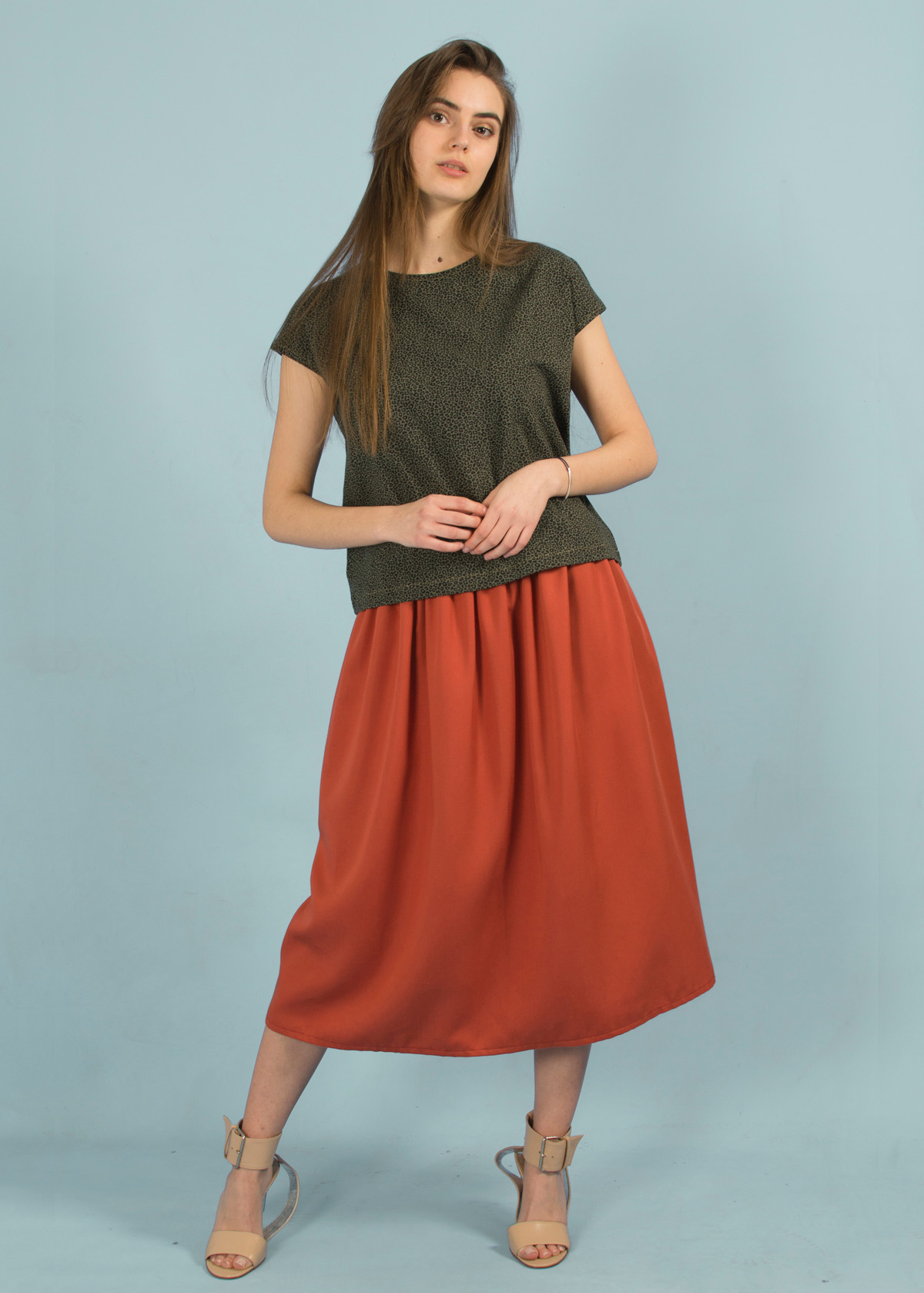 Crop top fabriqué en France en coton à motif imprimé léopard kaki - Aurore - Eros & Agape