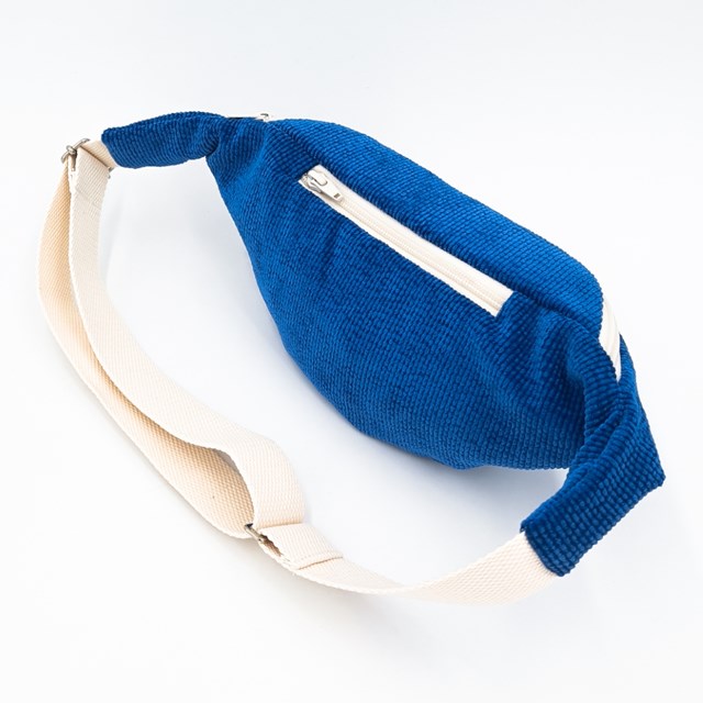 Banane velours cotelé bleu royal 4