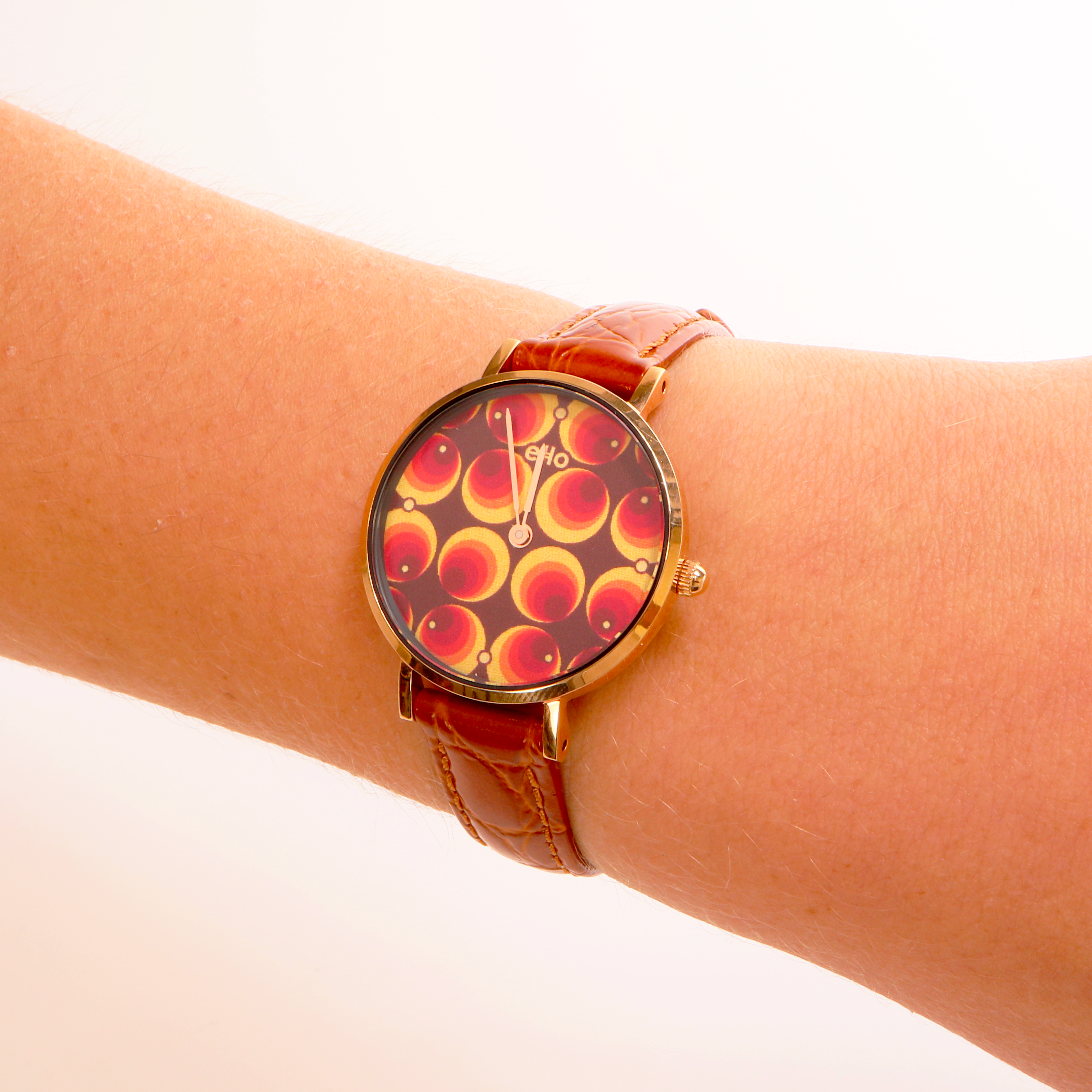 Montre Sixties Marron Papier Peint Portée