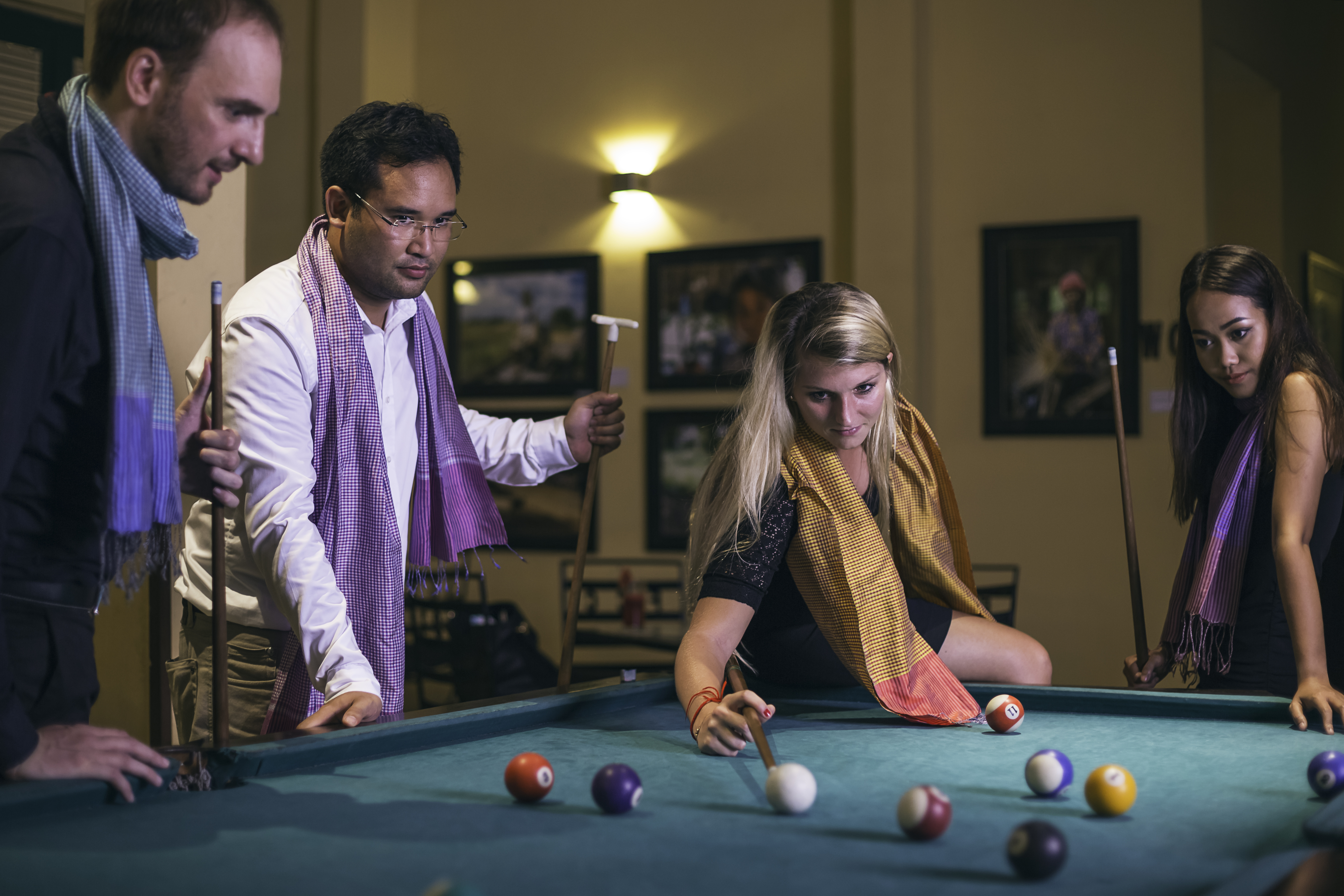 Le Krama en Soie Rose Rubis 7