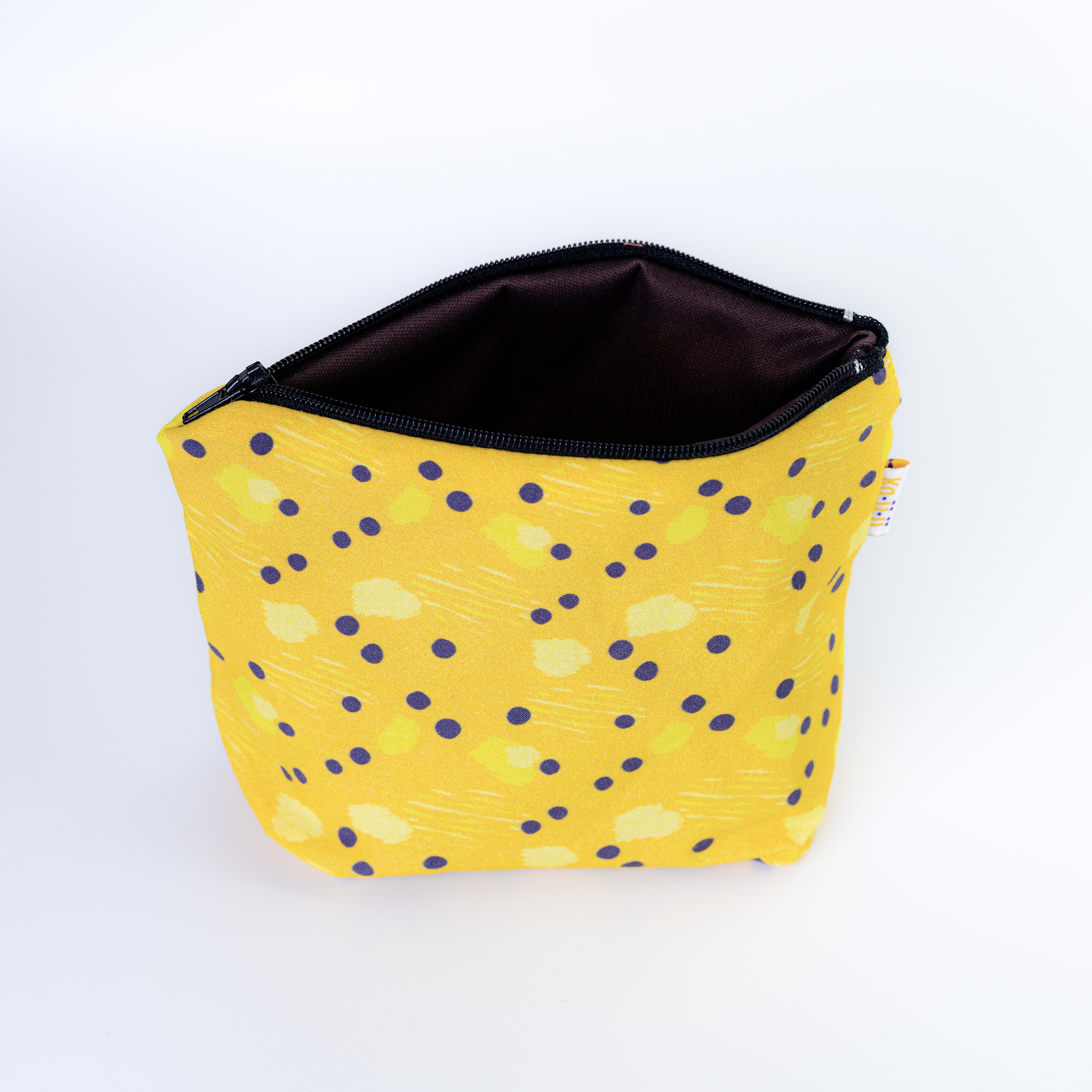 Trousse jaune ka ji ji