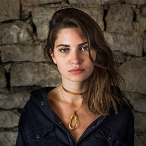 Collier Bertha