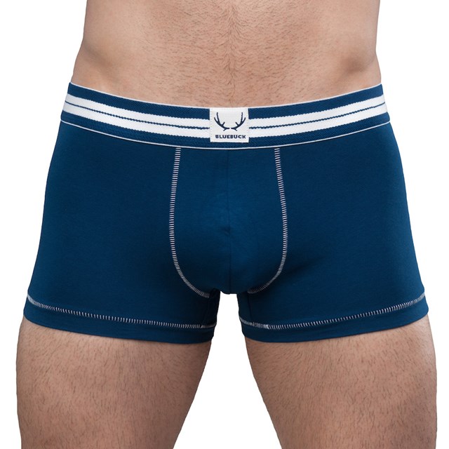 Shorty bleu – coutures blanches 2