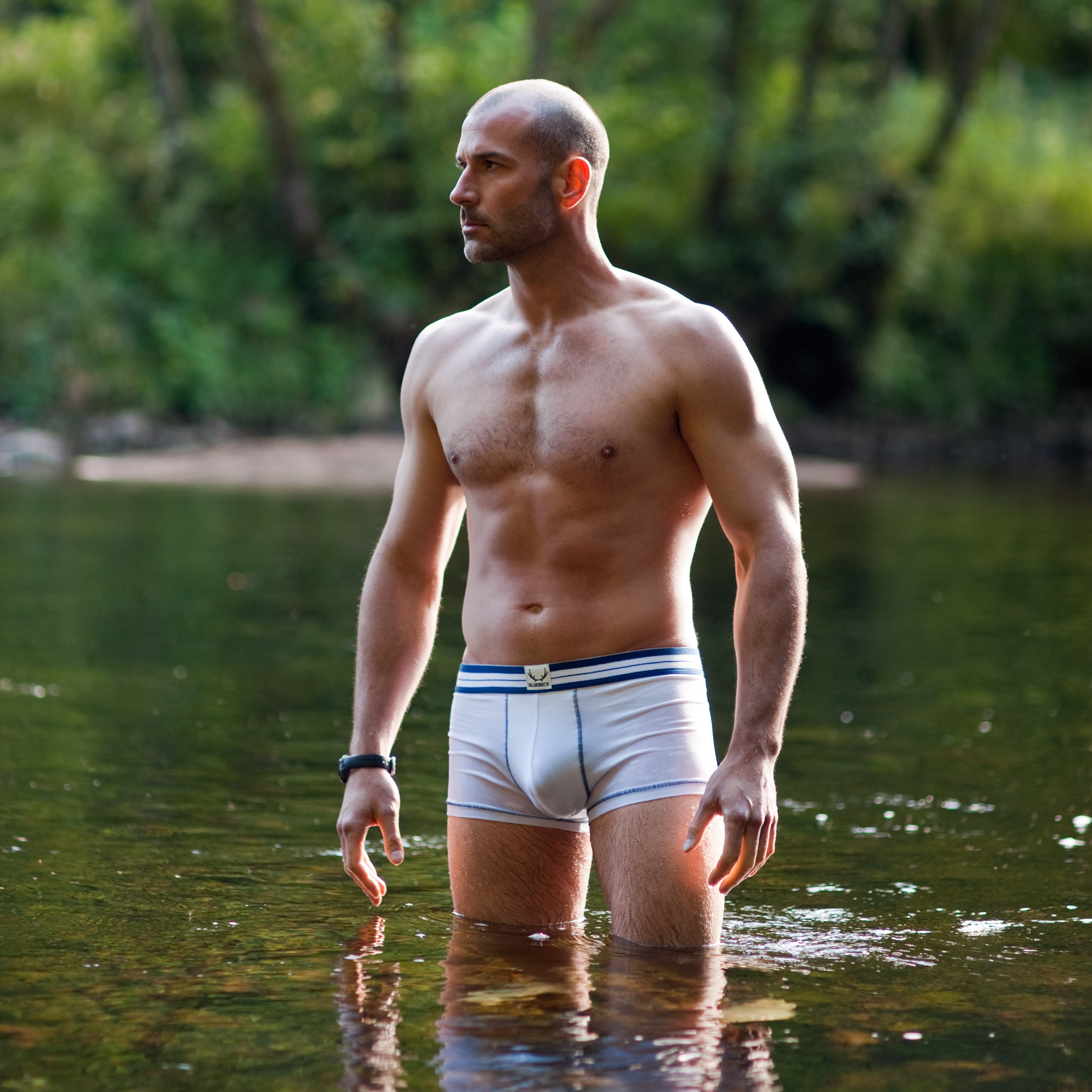 Shorty blanc - coutures bleues 4