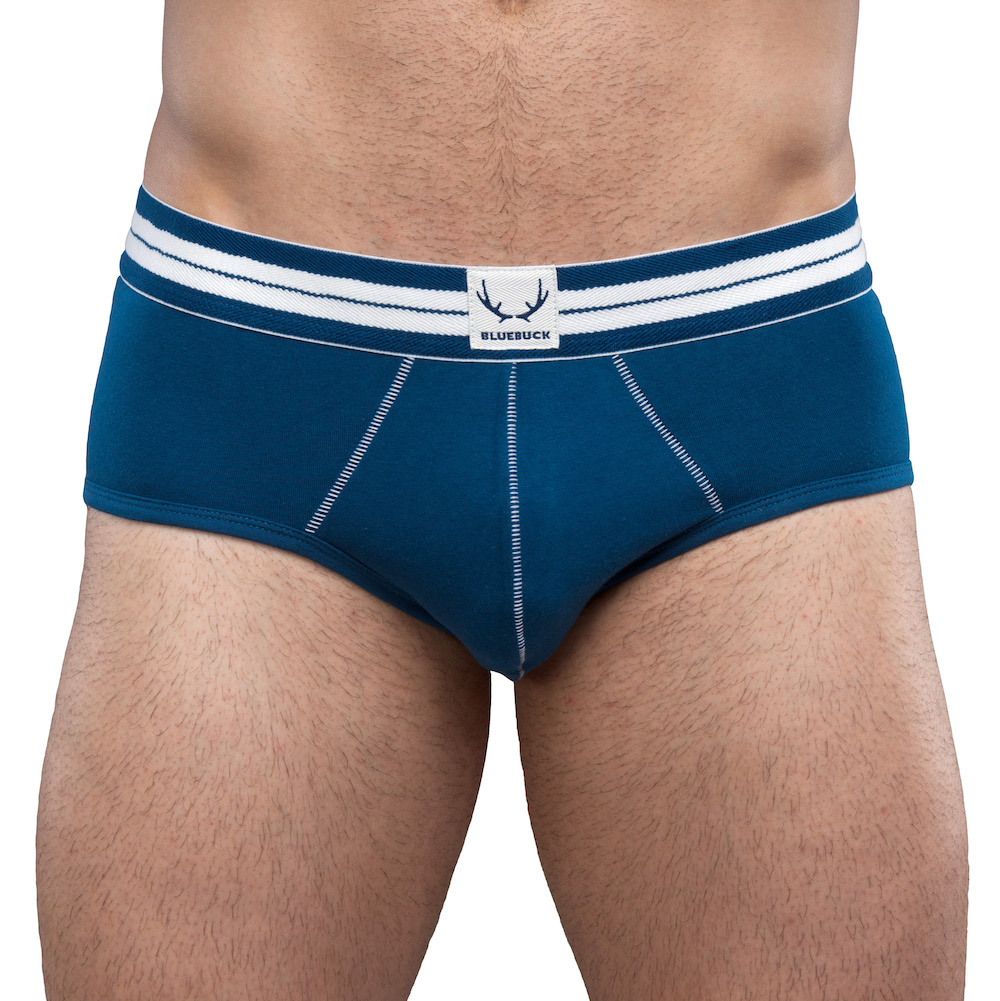 Slip bleu – coutures blanches 2