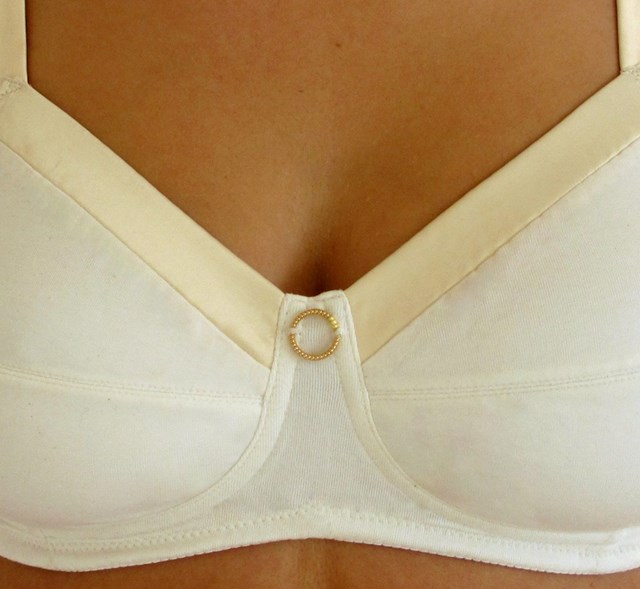 Soutien-gorge post-opératoire Agathe avec poches 5